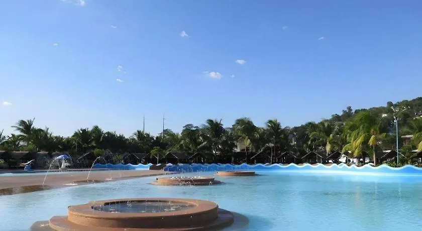 Moonbay Marina The Villas Olongapo 3*,
