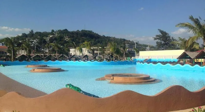 Moonbay Marina The Villas Olongapo Otel